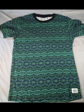 WeSC Men's Green Patterned Crewneck T-Shirt